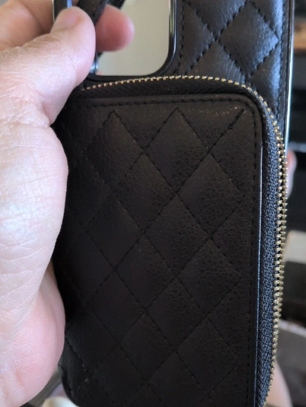 Quilted Zipper Wallet Phone Case in Black
